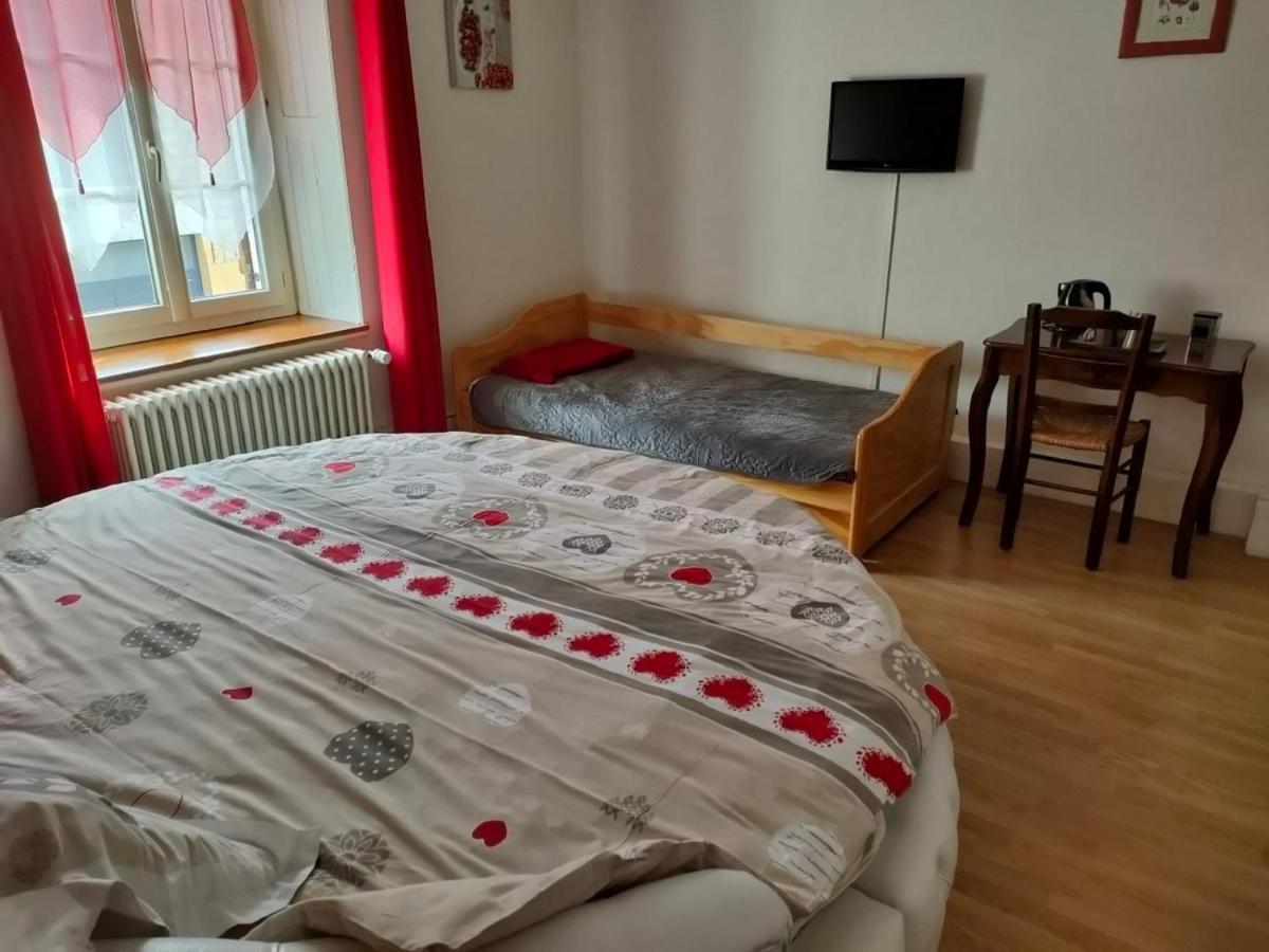 Hotel Les Remparts Nozeroy Εξωτερικό φωτογραφία