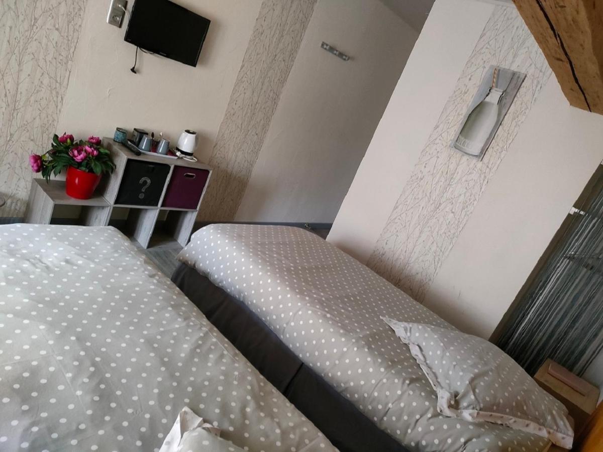 Hotel Les Remparts Nozeroy Εξωτερικό φωτογραφία